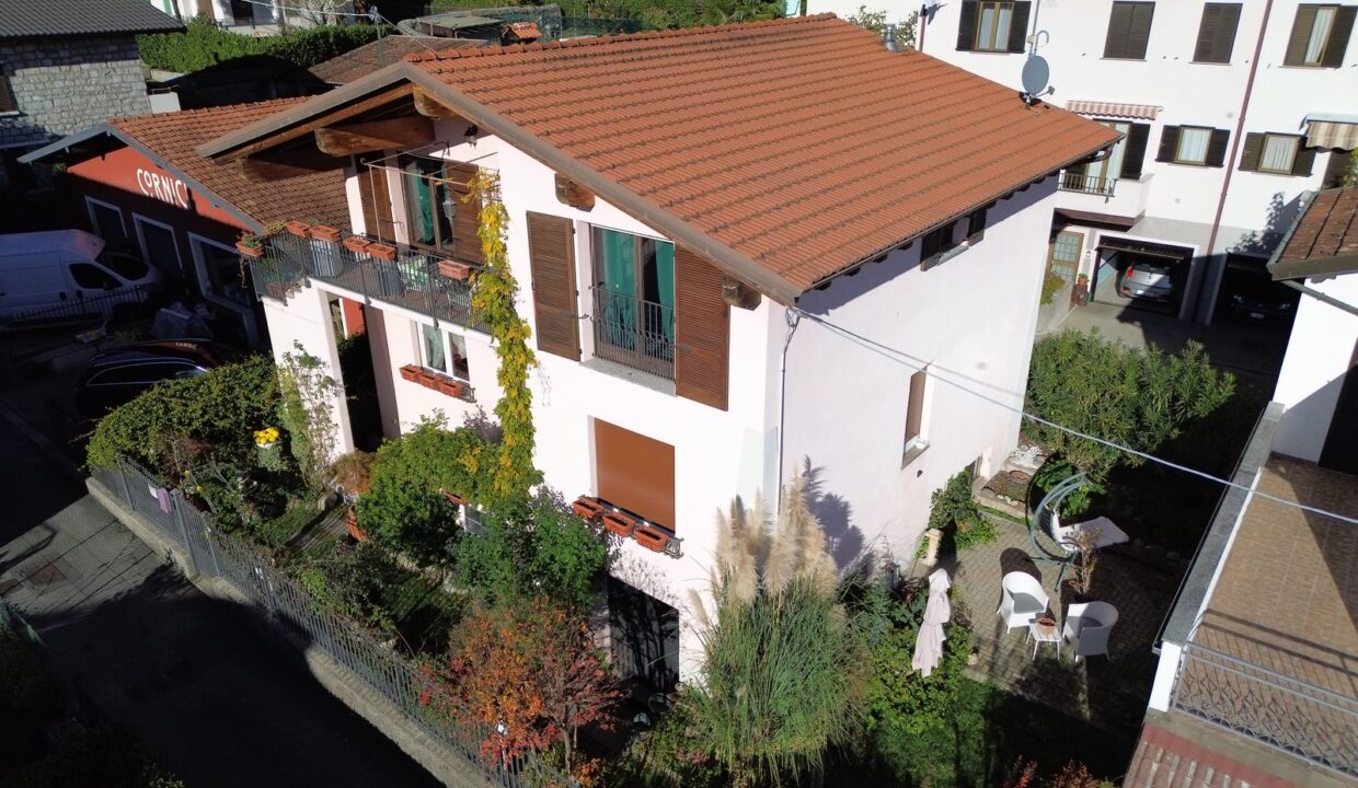 Casa Indipendente Gravedona ed Uniti Lago Como