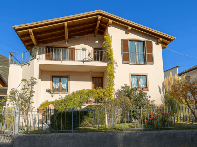 Casa Indipendente Gravedona ed Uniti Lago Como - esterno