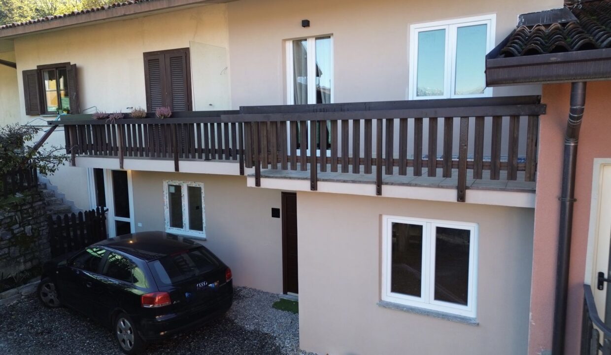 Casa Menaggio con Terrazzi e Posto Auto