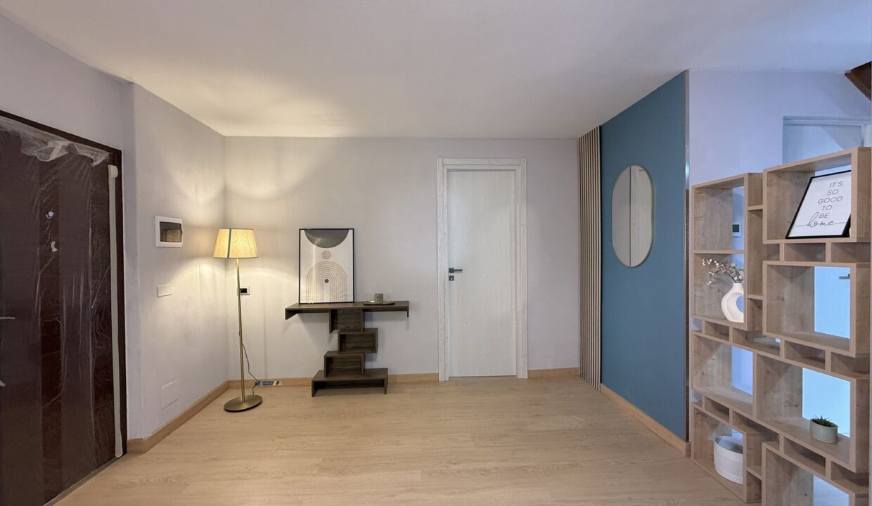 Casa Menaggio con Terrazzi e Posto Auto