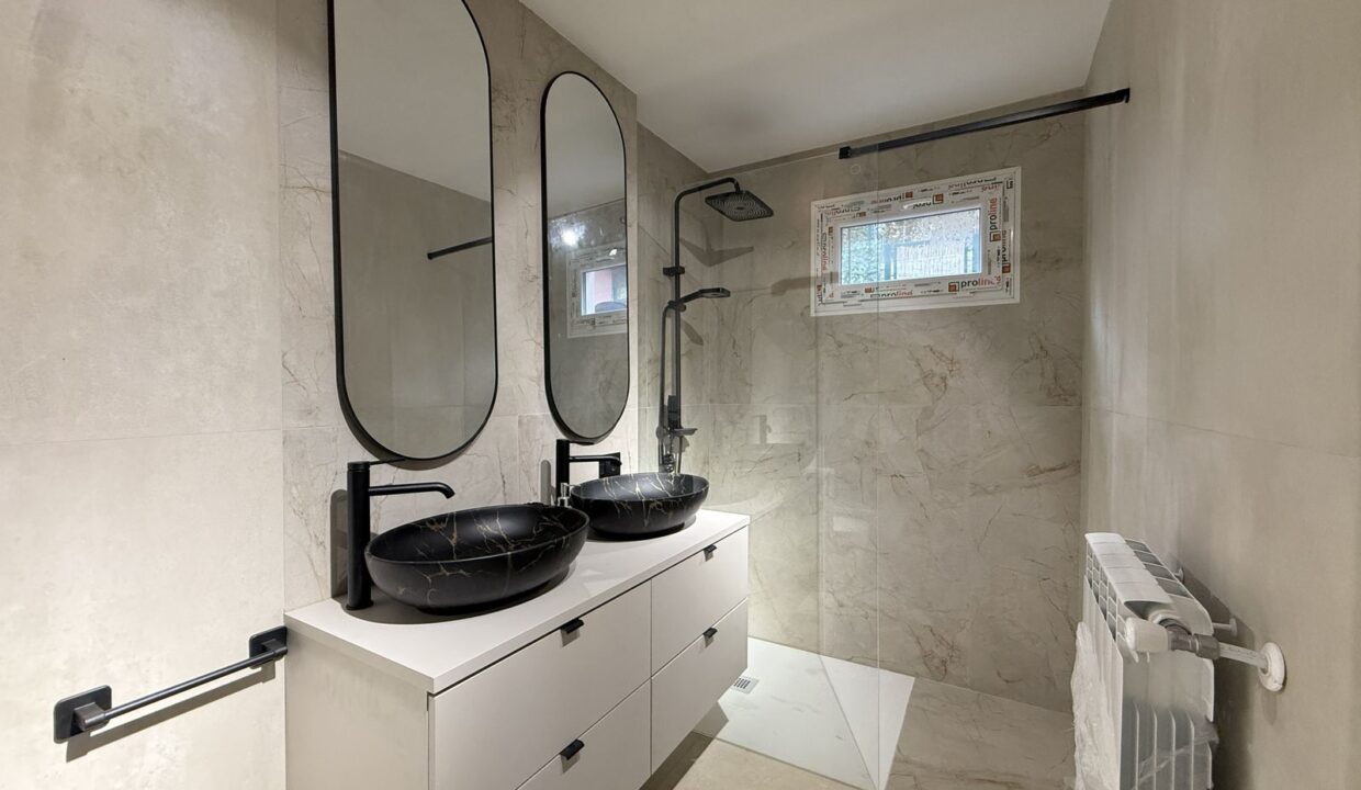 Casa Menaggio con Terrazzi e Posto Auto