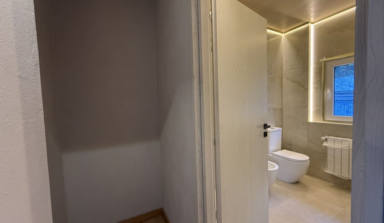 Casa Menaggio con Terrazzi e Posto Auto