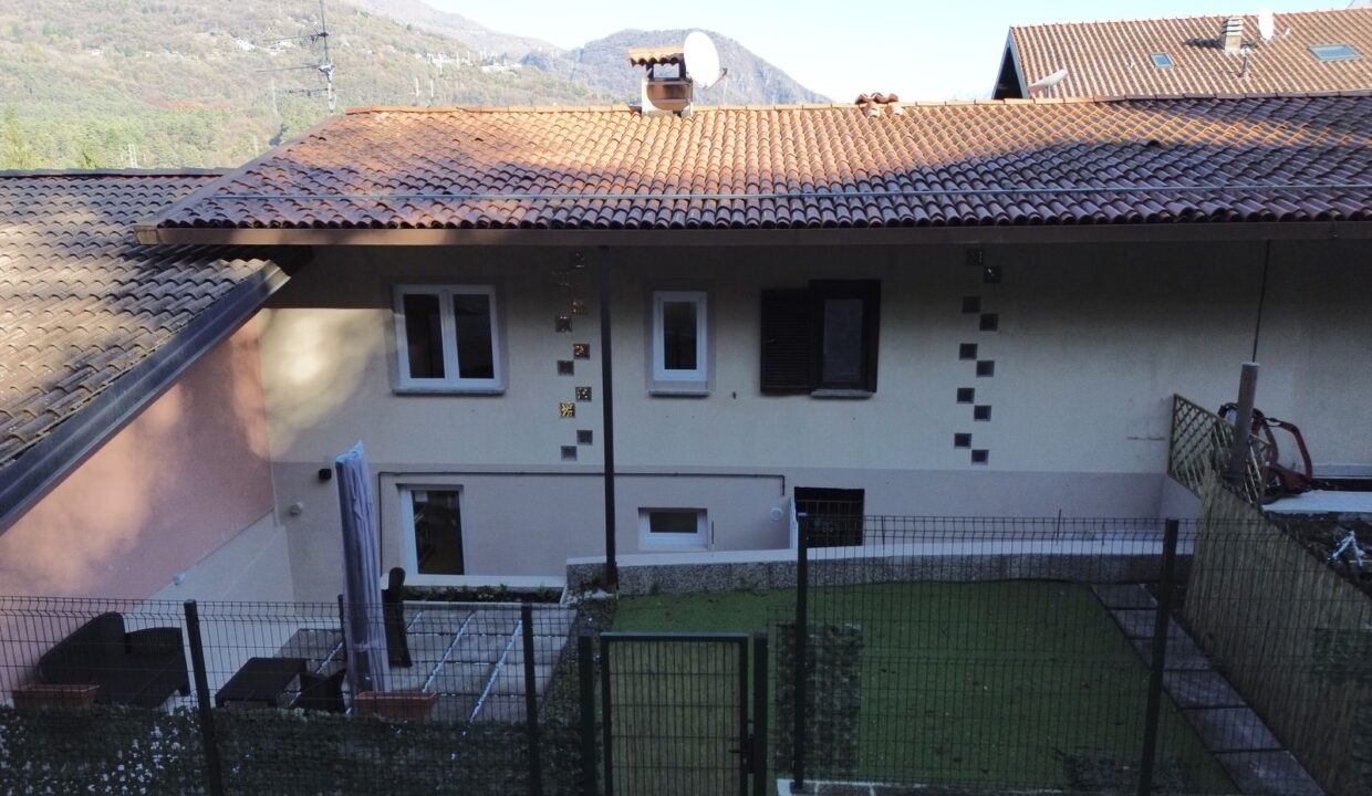 Casa Menaggio con Terrazzi e Posto Auto