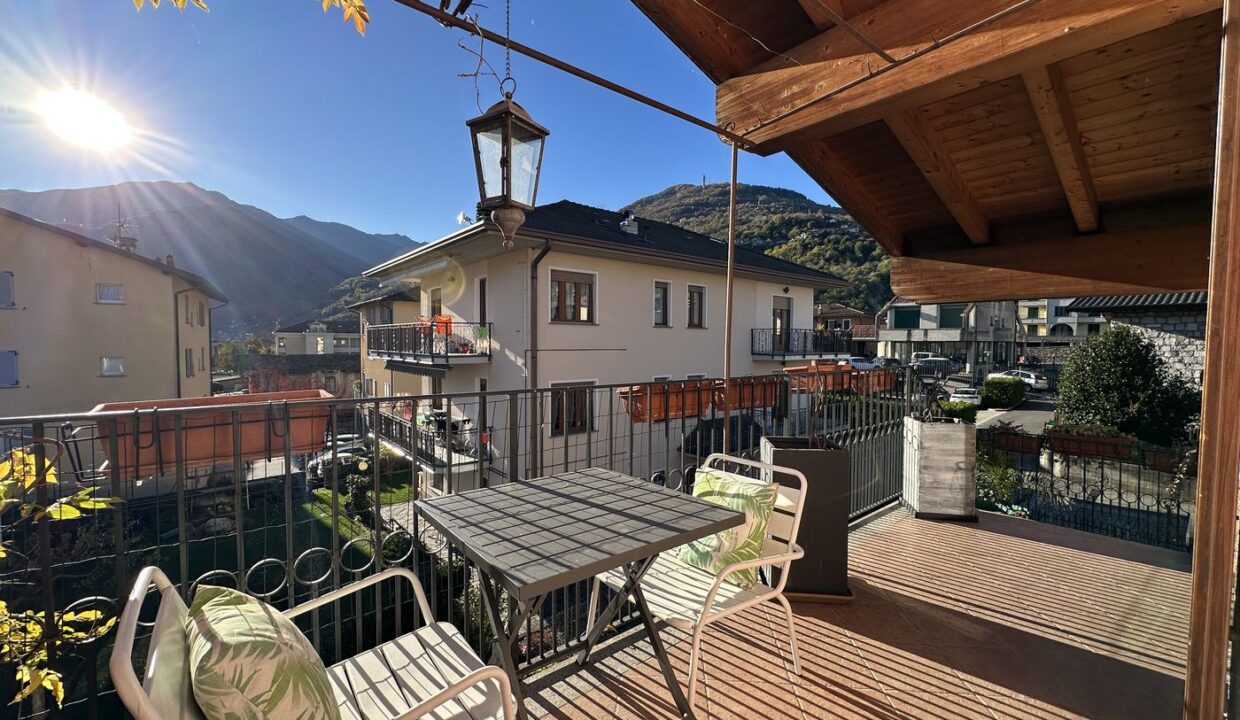 Casa Indipendente Gravedona ed Uniti Lago Como