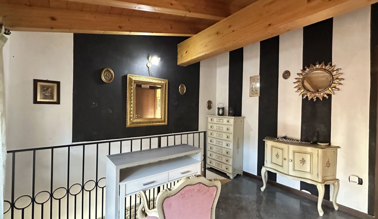 Casa Indipendente Gravedona ed Uniti Lago Como -