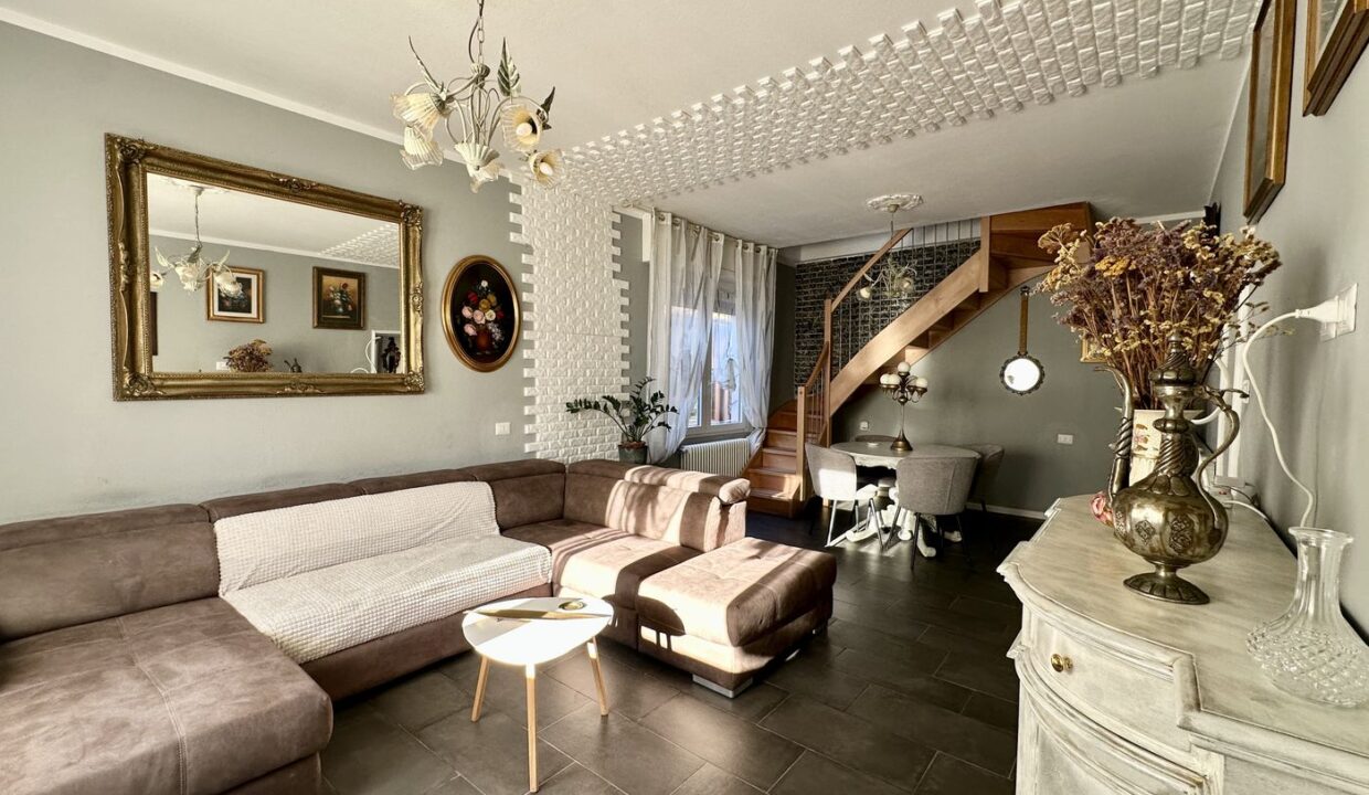 Casa Indipendente Gravedona ed Uniti Lago Como -