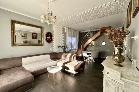 Casa Indipendente Gravedona ed Uniti Lago Como -