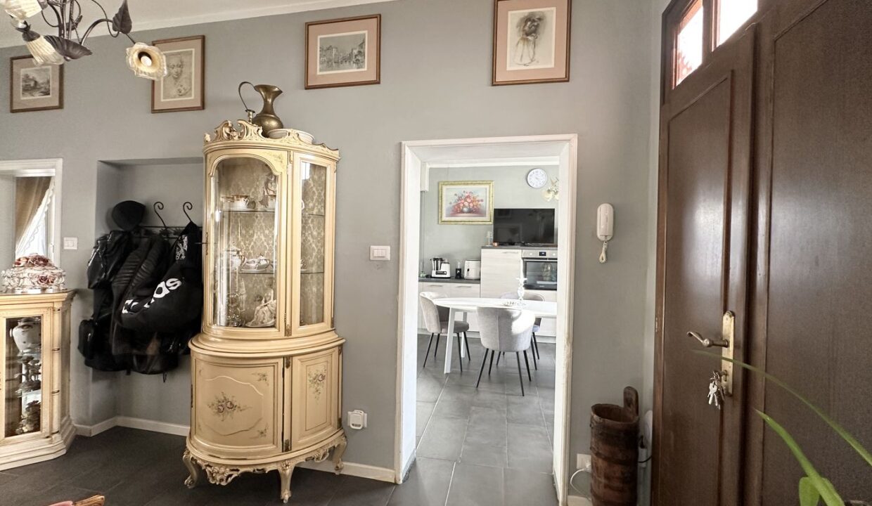 Casa Indipendente Gravedona ed Uniti Lago Como -