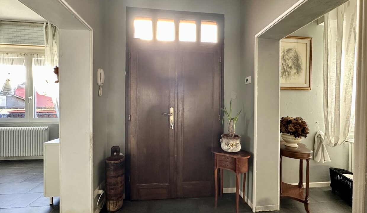 Casa Indipendente Gravedona ed Uniti Lago Como -