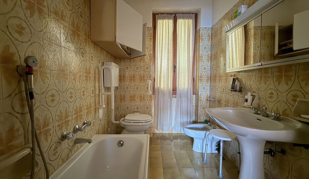 Villa Menaggio con Accesso Diretto al Lago - Piano Terra