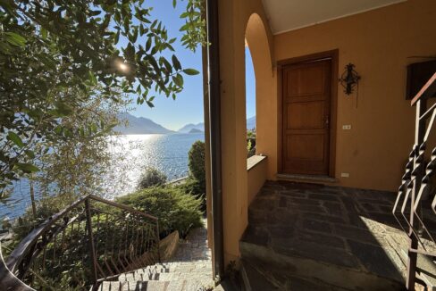 Villa Menaggio con Accesso Diretto al Lago - Piano Terra