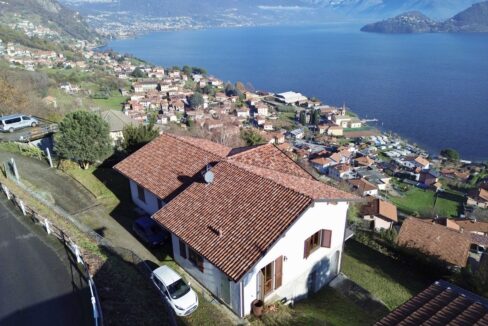 Villa Pianello del Lario con Terreno e Vista Lago