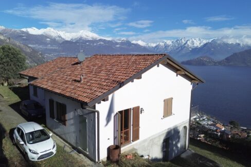 Villa Pianello del Lario con Terreno e Vista Lago