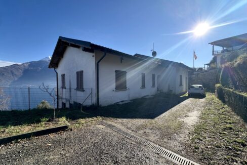 Villa Pianello del Lario con Terreno e Vista Lago