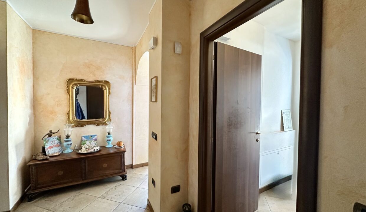 Villa Pianello del Lario con Terreno e Vista Lago