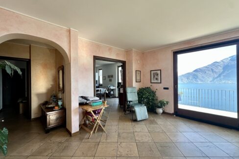 Villa Pianello del Lario con Terreno e Vista Lago
