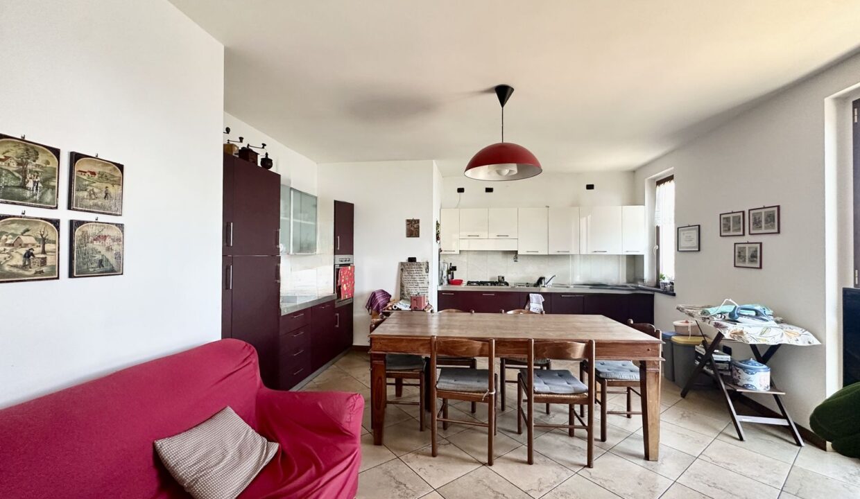 Villa Pianello del Lario con Terreno e Vista Lago