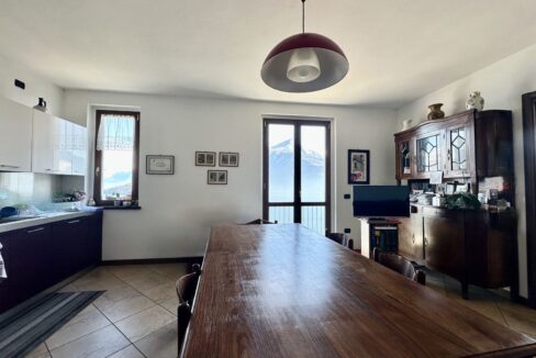 Villa Pianello del Lario con Terreno e Vista Lago