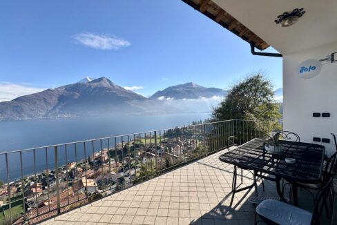 Villa Pianello del Lario con Terreno e Vista Lago