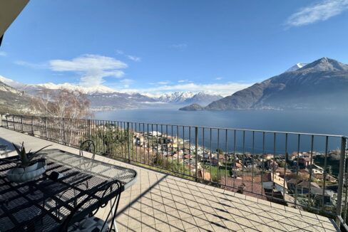 Villa Pianello del Lario con Terreno e Vista Lago