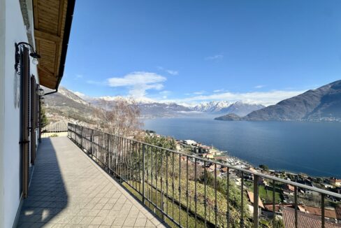 Villa Pianello del Lario con Terreno e Vista Lago