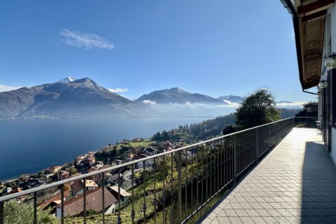 Villa Pianello del Lario con Terreno e Vista Lago