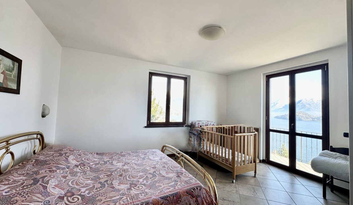 Villa Pianello del Lario con Terreno e Vista Lago