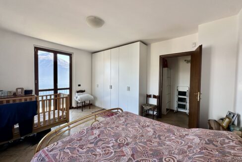 Villa Pianello del Lario con Terreno e Vista Lago