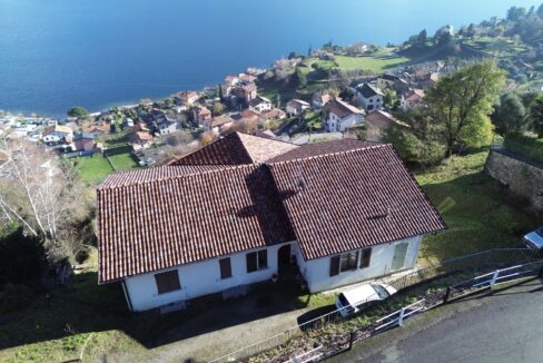 Villa Pianello del Lario con Terreno e Vista Lago