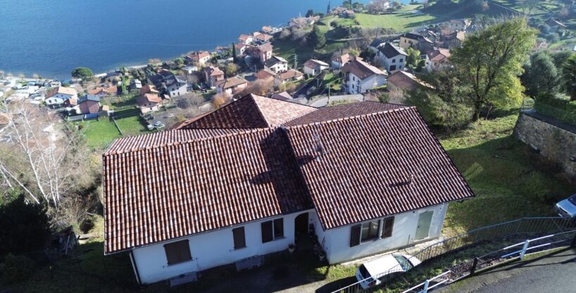 Villa Pianello del Lario con Terreno e Vista Lago