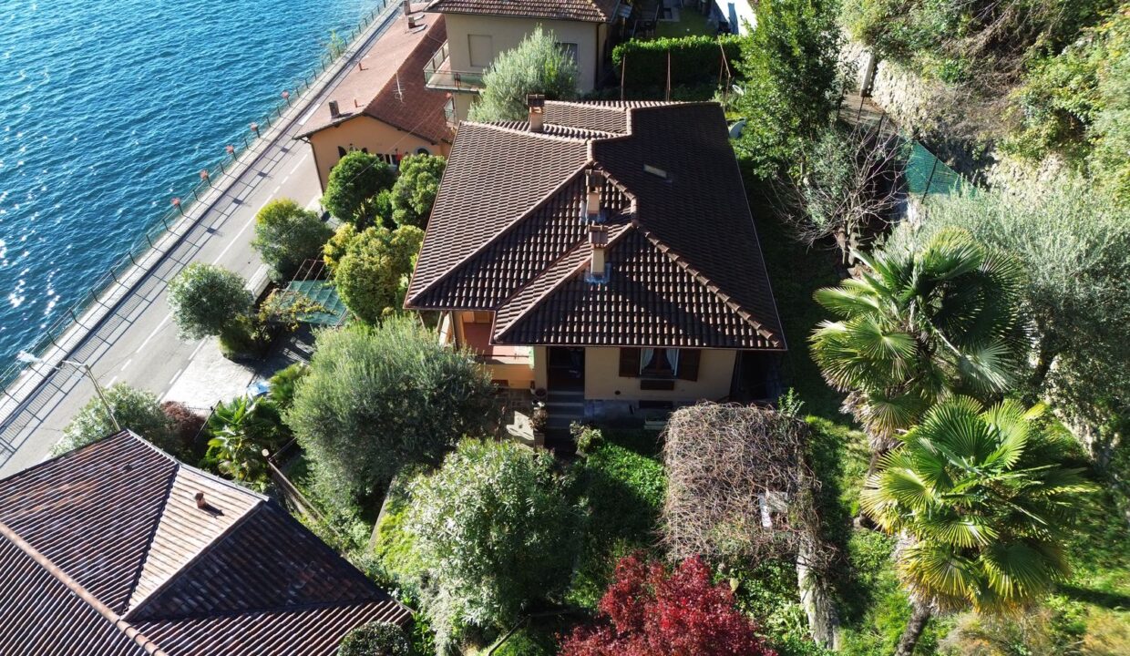 Villa Menaggio con Accesso Diretto al Lago