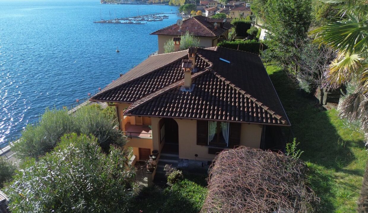 Villa Menaggio con Accesso Diretto al Lago