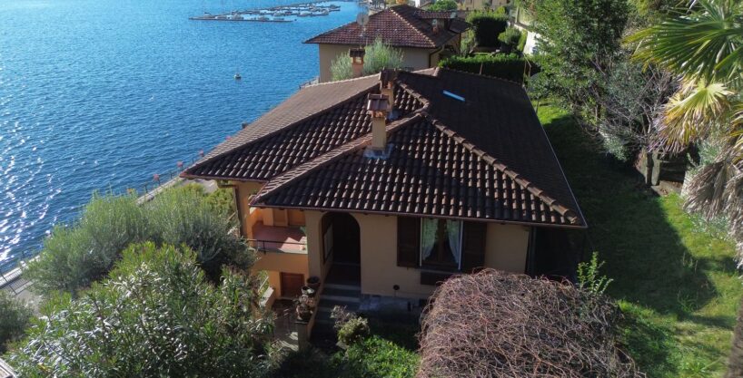 Villa Menaggio con Accesso Diretto al Lago