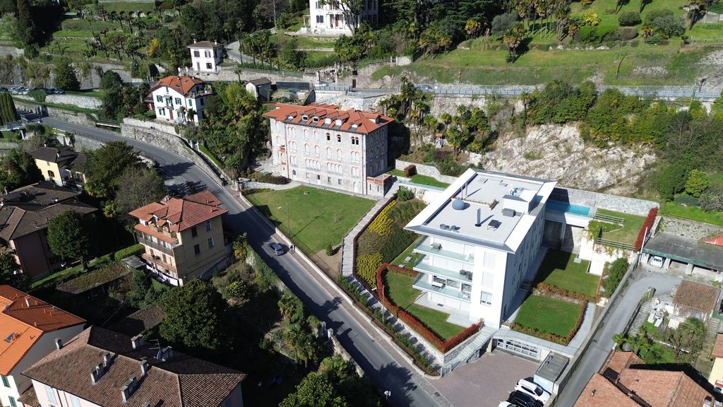 Attico Vista Lago con Piscina in Vendita a Menaggio | Lago di Como