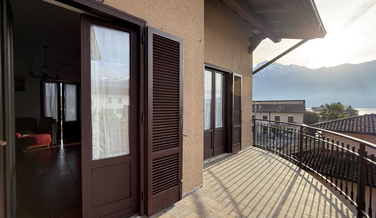 Appartamento Domaso con Terrazzi Garage e Vista Lago