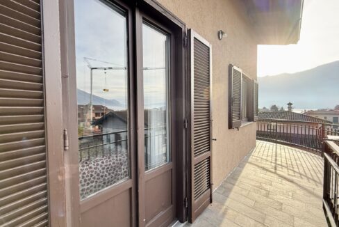 Appartamento Domaso con Terrazzi Garage e Vista Lago