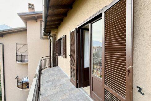 Appartamento Domaso con Terrazzi Garage e Vista Lago