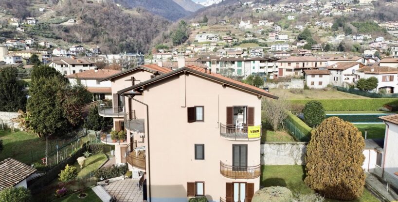 Appartamento Domaso con Terrazzi Garage e Vista Lago