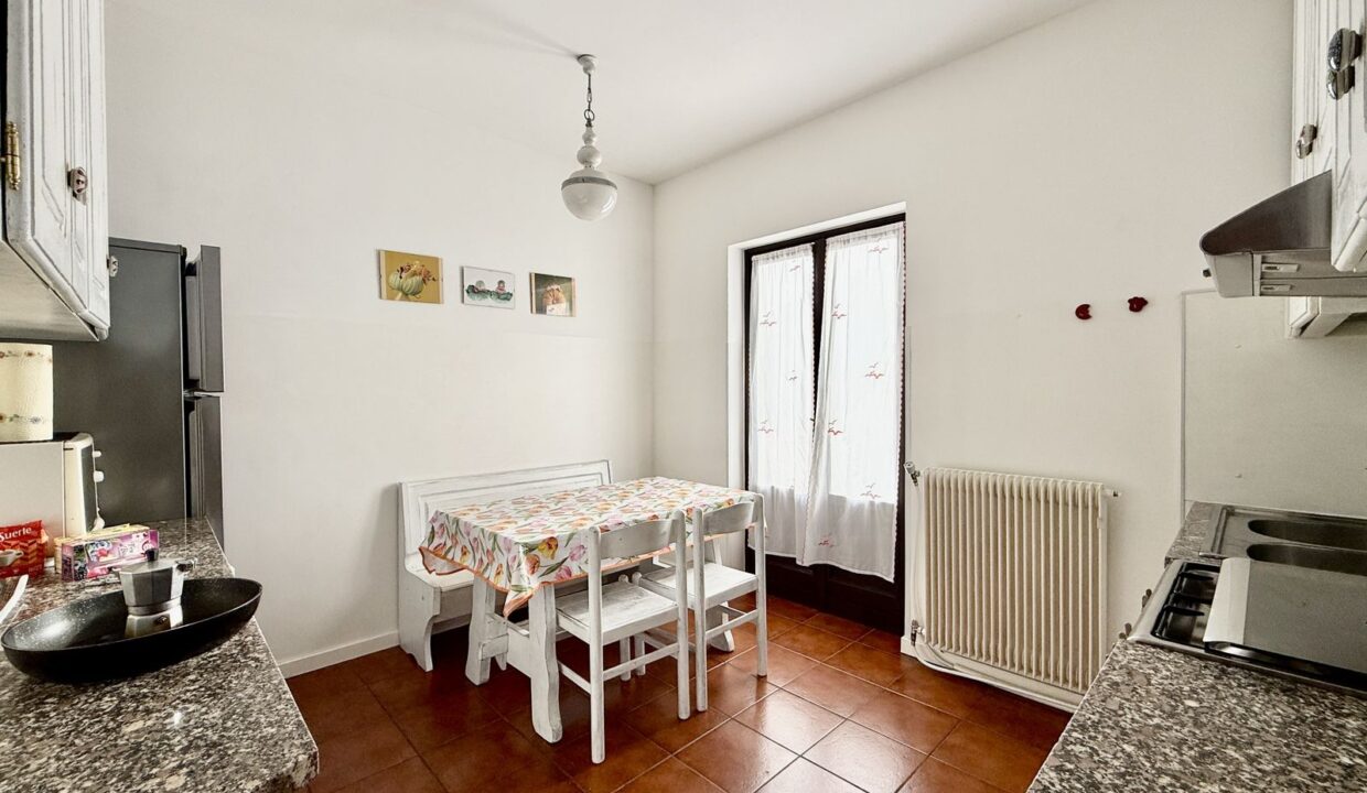 Appartamento Domaso con Terrazzi Garage e Vista Lago