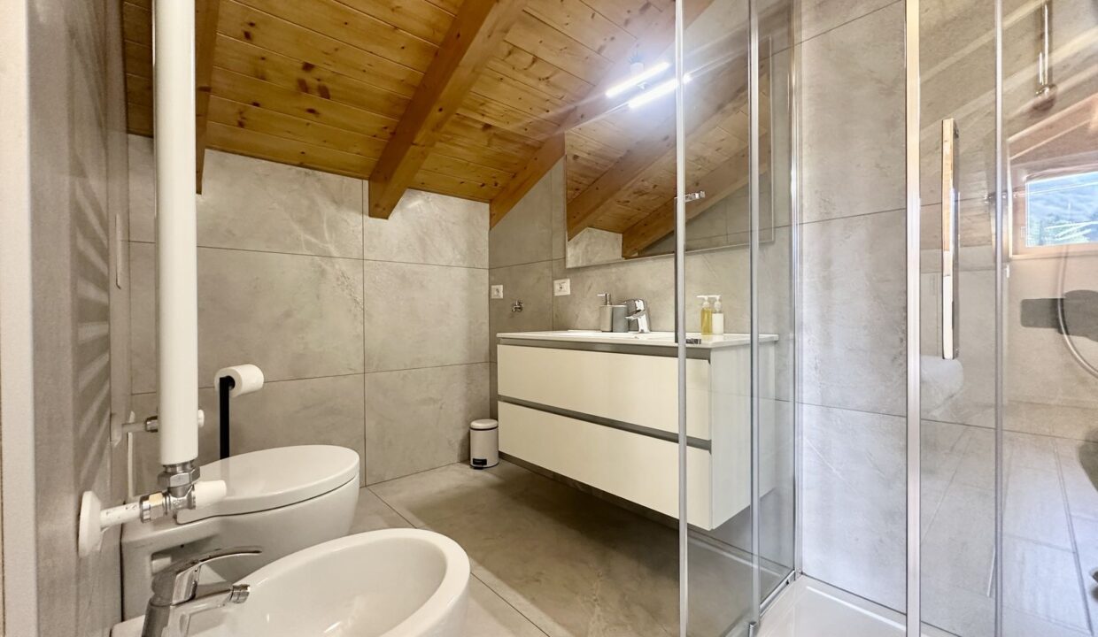 Attico Vista Lago con Piscina in Vendita a Menaggio | Lago di Como