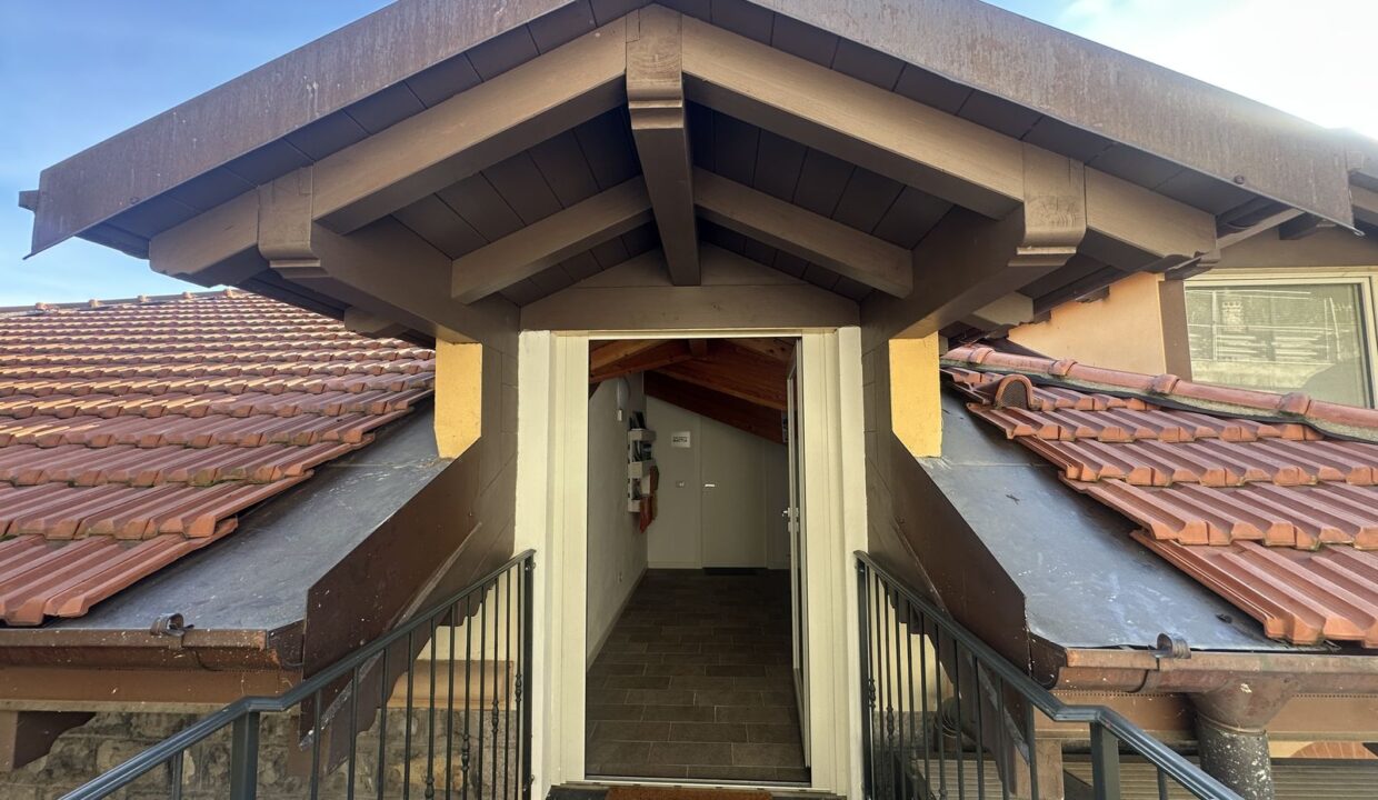 Attico Vista Lago con Piscina in Vendita a Menaggio | Lago di Como