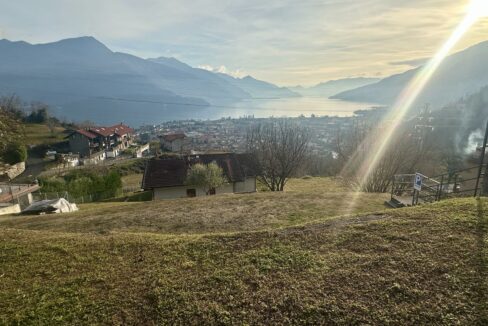 Rustici Indipendenti Gravedona ed Uniti con Terreno