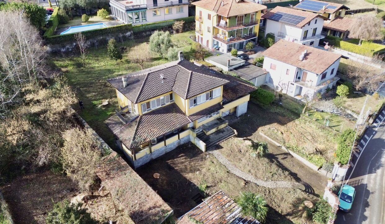 Villa in vendita con Terreno Edificabile Gravedona ed Uniti