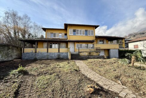 Villa in vendita con Terreno Edificabile Gravedona ed Uniti