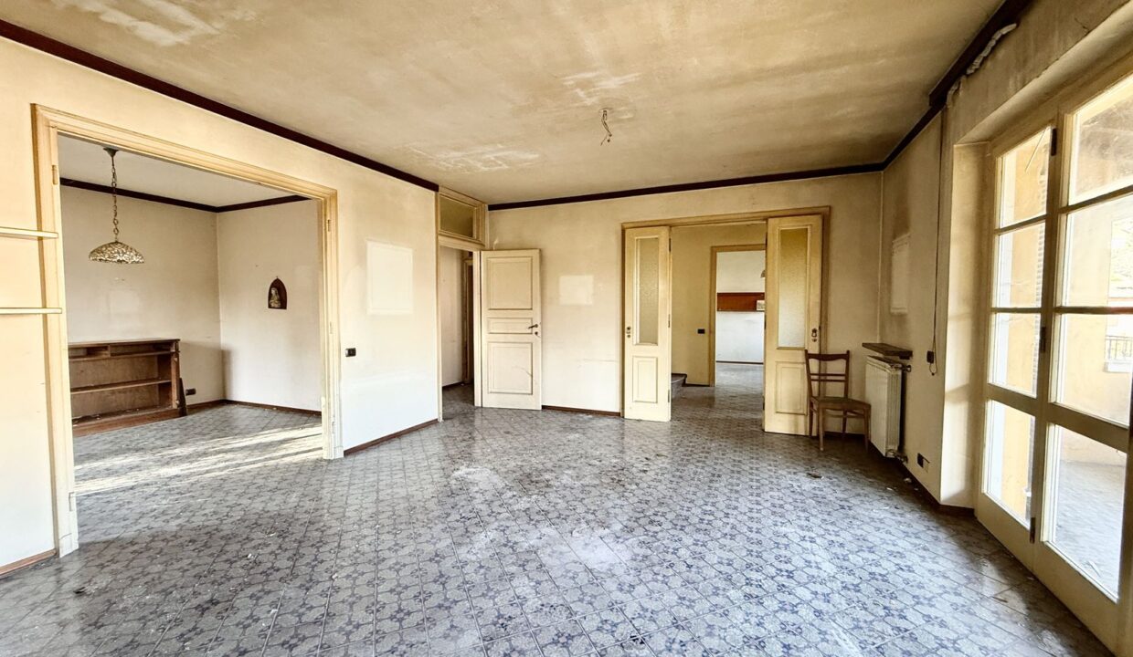 Villa in vendita con Terreno Edificabile Gravedona ed Uniti