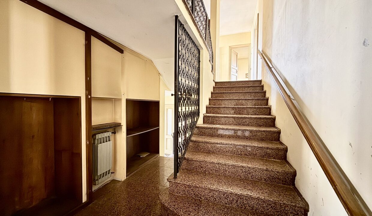 Villa in vendita con Terreno Edificabile Gravedona ed Uniti