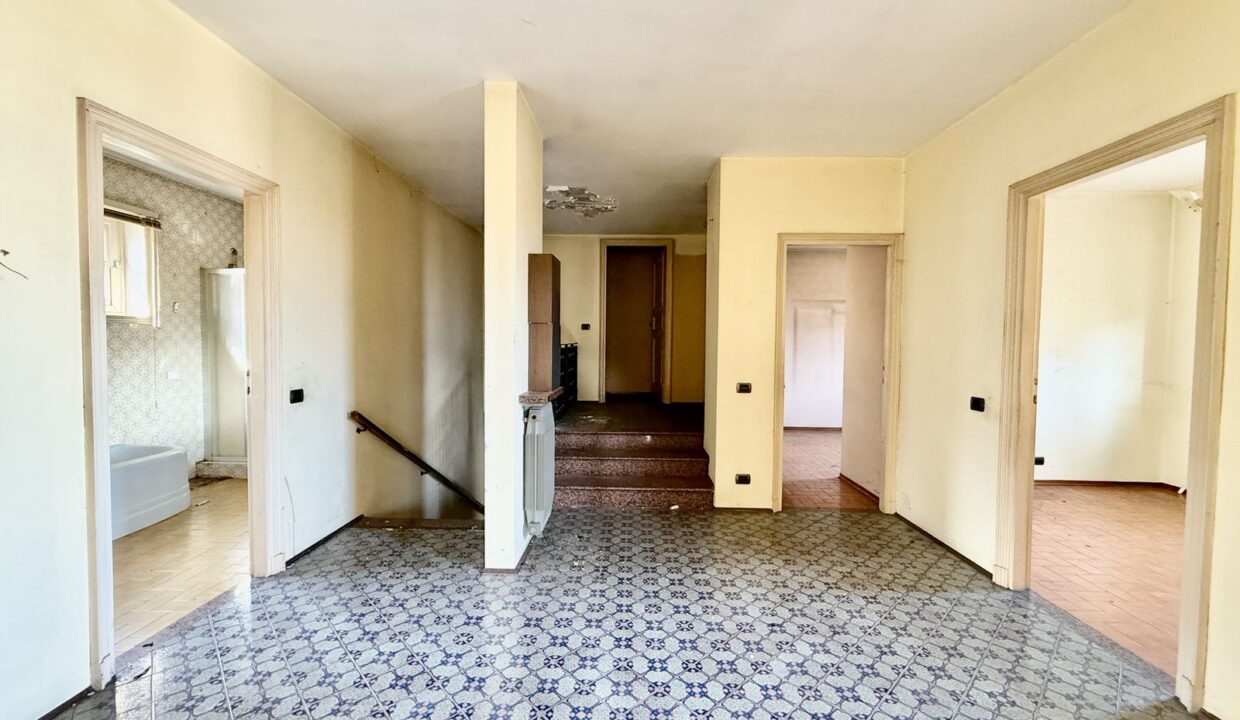 Villa in vendita con Terreno Edificabile Gravedona ed Uniti