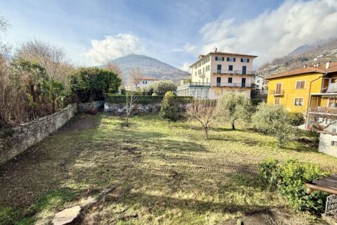 Villa in vendita con Terreno Edificabile Gravedona ed Uniti