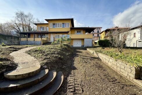 Villa in vendita con Terreno Edificabile Gravedona ed Uniti