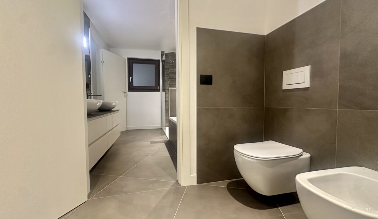 Carate Urio Appartamento con Vista Lago 18